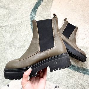 Intentionally Blank Aya lugged sole Chelsea boots